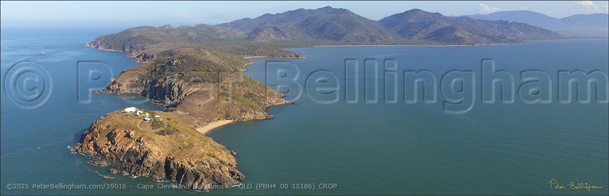 Peter Bellingham Photography Cape Cleveland Lighthouse - QLD (PBH4 00 15186) CROP